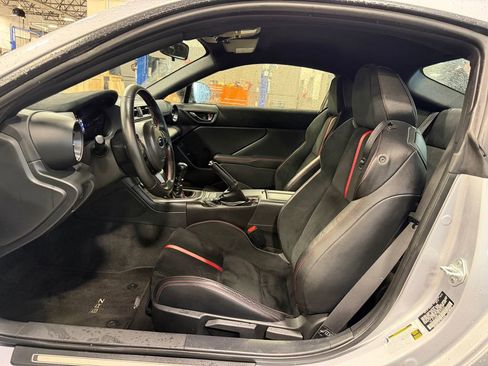 Used 2022 Subaru BRZ Limited image 12