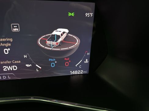 Used 2024 GMC Canyon Elevation w/ Elevation Premium Package image 26