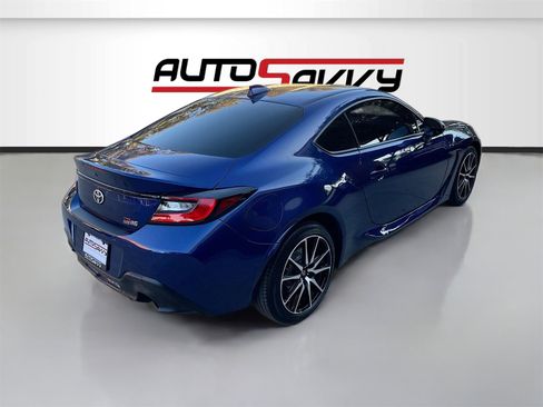 Used 2022 Toyota GR86 image 7