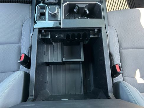 Certified 2025 Toyota Tundra SR5 w/ SR5 Convenience Package AWD/4WD image 18