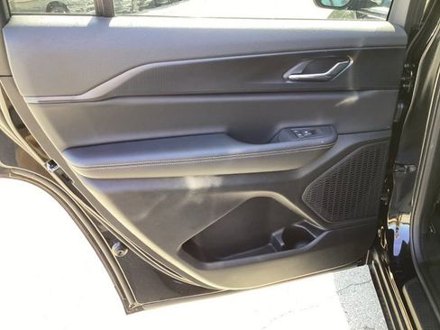 New 2025 Jeep Grand Cherokee L Laredo w/ Luxury Tech Group I AWD/4WD image 20