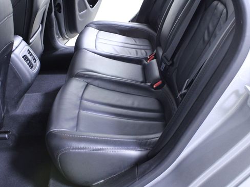 Used 2015 Chrysler 200 C w/ Navigation & Sound Group I image 11