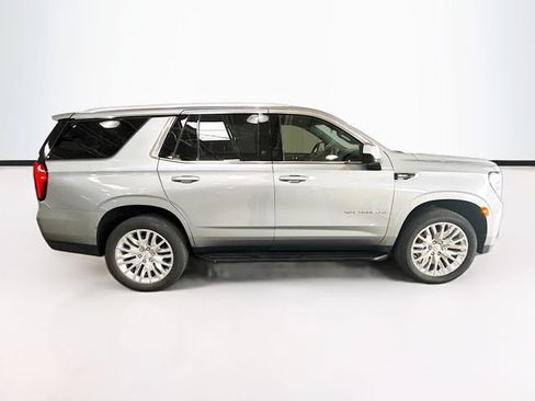 Used 2023 GMC Yukon SLE w/ LPO, Floor Liner Package AWD/4WD image 5