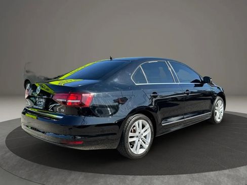 Used 2017 Volkswagen Jetta SEL image 5