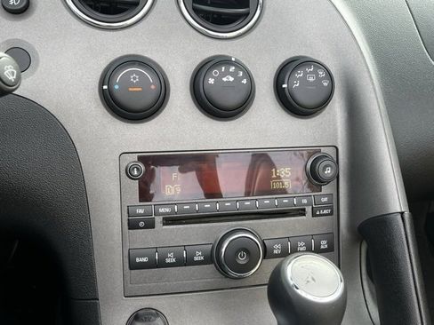 Used 2008 Pontiac Solstice Convertible w/ Premium Package image 14