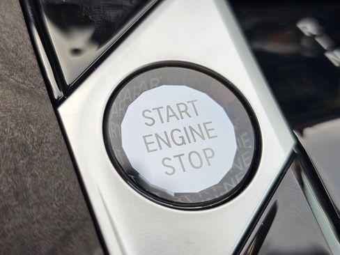 New 2026 BMW X5 xDrive40i w/ Executive Package image 21