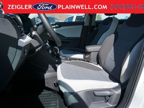 Used 2025 Volkswagen Taos S AWD/4WD image 16