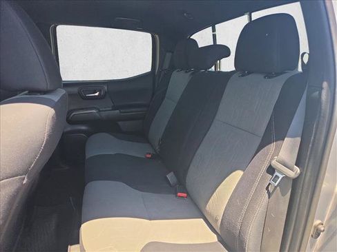 Used 2020 Toyota Tacoma TRD Sport w/ Technology Package RWD image 16