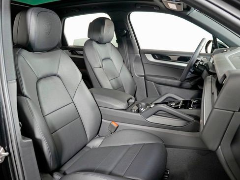 New 2026 Porsche Cayenne AWD/4WD image 40