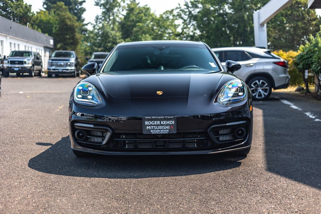 Used 2023 Porsche Panamera 4 Platinum Edition AWD/4WD image 5