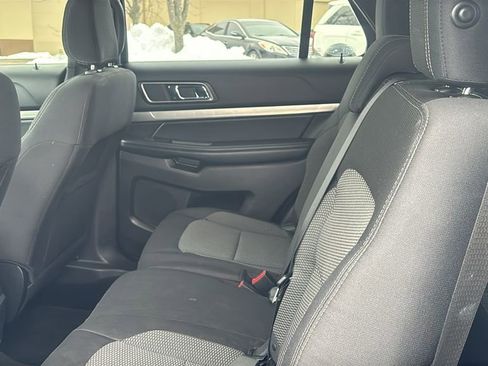Used 2018 Ford Explorer XLT w/ Equipment Group 201A image 29