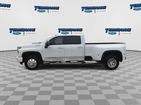 Used 2024 Chevrolet Silverado 3500 High Country w/ High Country Premium Package AWD/4WD image 5