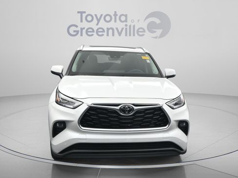 Used 2023 Toyota Highlander Limited image 21