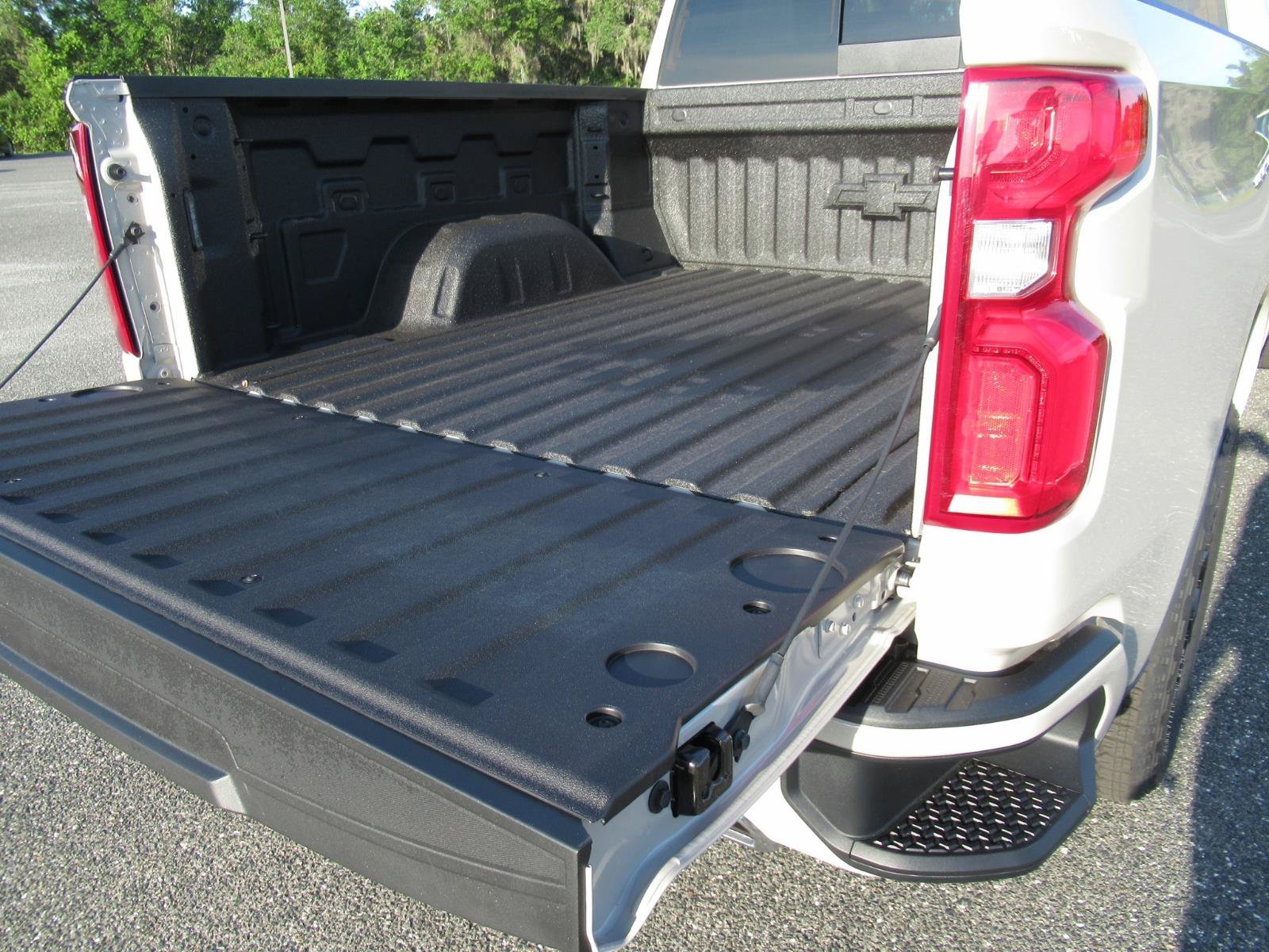 New 2026 Chevrolet Silverado 1500 RST w/ RST All Star Premium Package AWD/4WD image 31