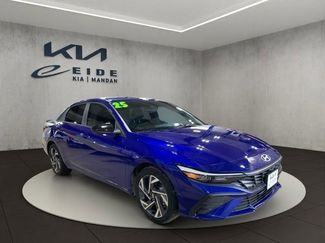 Used 2025 Hyundai Elantra Sport video 1