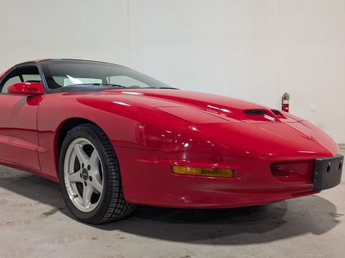 Used 1996 Pontiac Firebird Formula image 21