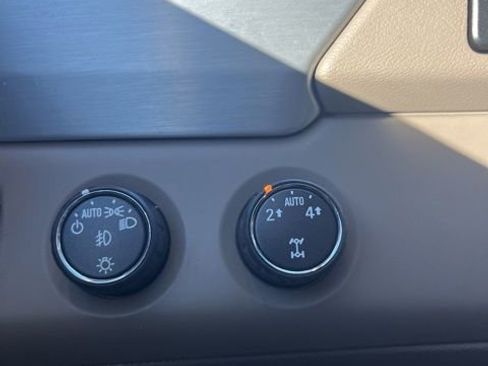 Used 2015 GMC Yukon SLT image 13