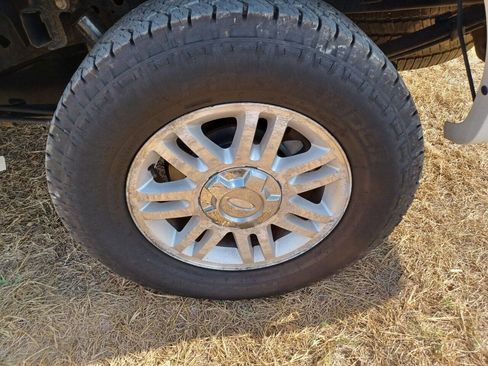 Used 2013 Ford F150 Lariat w/ Mid Equipment Group image 38