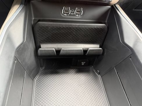 Used 2022 RAM 1500 Laramie AWD/4WD image 42