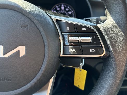 Certified 2023 Kia Forte LXS FWD image 19