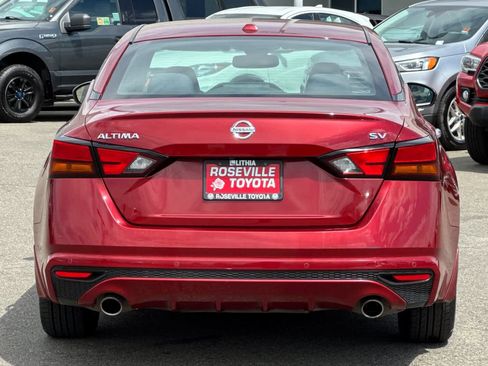 Used 2020 Nissan Altima 2.5 SV image 8