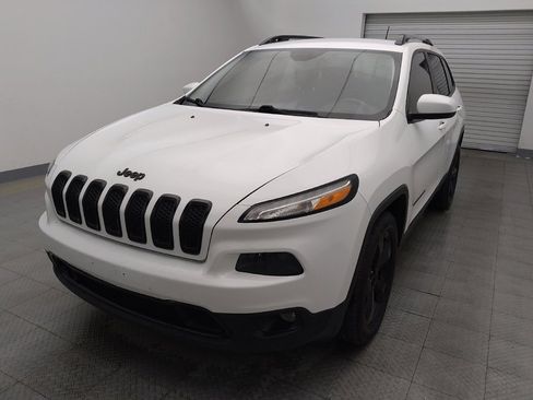 Used 2018 Jeep Cherokee Latitude w/ Altitude Package image 15