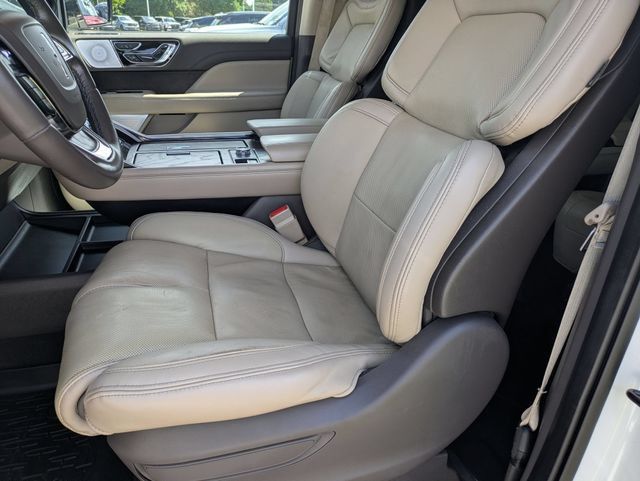 Certified 2023 Lincoln Navigator L Reserve AWD/4WD image 20