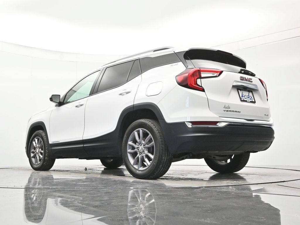 Used 2024 GMC Terrain SLT AWD/4WD image 42