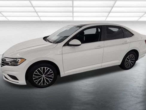 Used 2019 Volkswagen Jetta SE FWD image 3