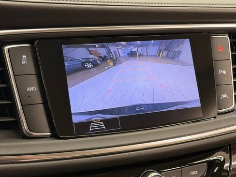 Used 2020 Buick Enclave Premium AWD/4WD image 22