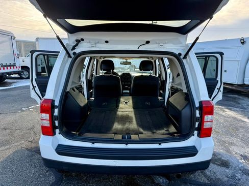 Used 2016 Jeep Patriot Sport w/ Power Value Group AWD/4WD image 22