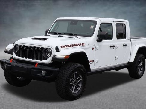 Used 2024 Jeep Gladiator Mojave AWD/4WD image 27