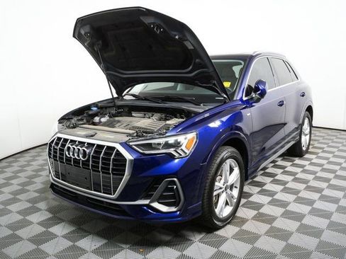 Used 2023 Audi Q3 2.0T Premium w/ Convenience Package AWD/4WD image 32