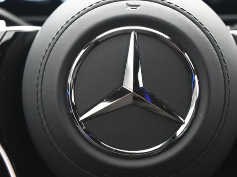 Used 2023 Mercedes-Benz S 580 4MATIC Sedan image 21