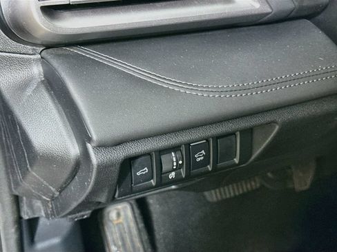 Used 2022 Subaru Outback Limited AWD/4WD image 10