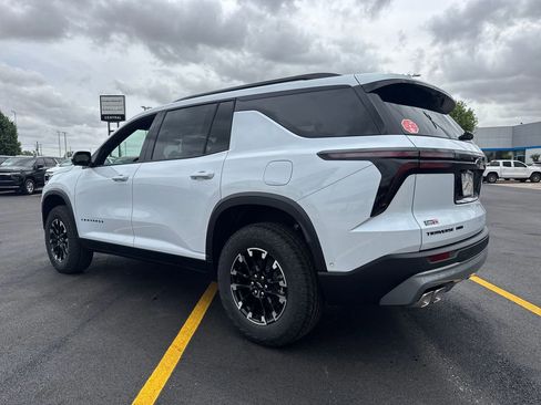 New 2026 Chevrolet Traverse Z71 w/ Enhanced Driving Package image 4