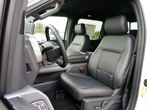 New 2025 Ford F150 Lariat w/ Equipment Group 502A High image 14