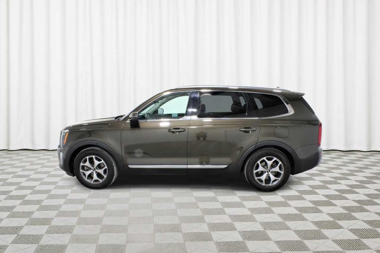 Used 2021 Kia Telluride EX w/ Towing Package AWD/4WD image 6