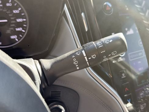 Used 2020 Subaru Outback Premium image 17