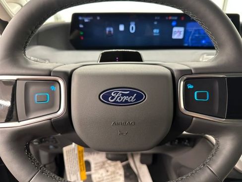 New 2025 Ford Expedition Active image 39