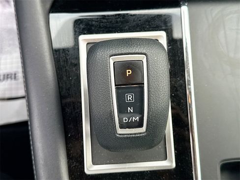 Used 2024 Mitsubishi Outlander ES image 18