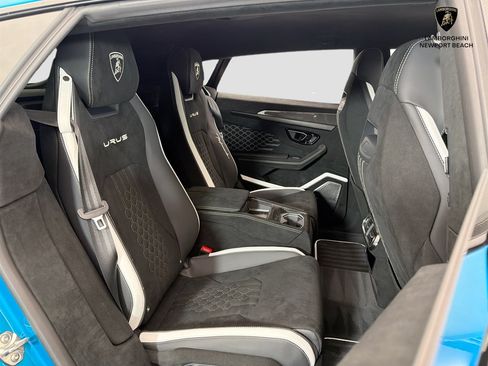 Used 2024 Lamborghini Urus Performante AWD/4WD image 55