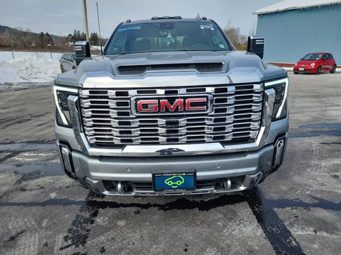 Certified 2024 GMC Sierra 2500 Denali w/ Denali Reserve Package image 3