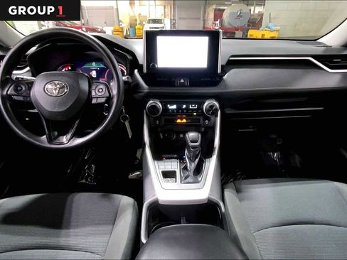 Used 2023 Toyota RAV4 LE AWD/4WD image 16