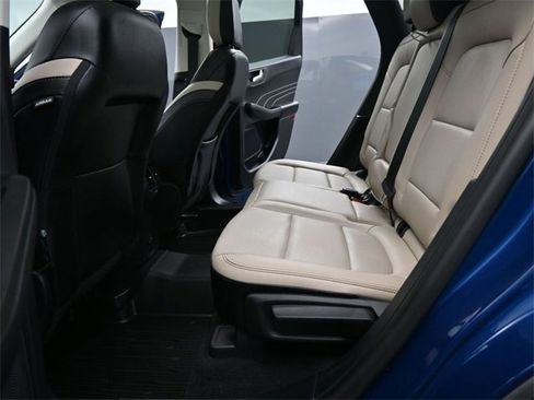 Used 2022 Ford Escape SEL image 13