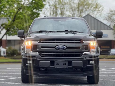 Used 2018 Ford F150 XLT w/ Equipment Group 302A Luxury AWD/4WD image 15