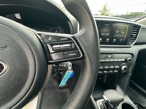 Used 2020 Kia Sportage LX AWD/4WD image 15
