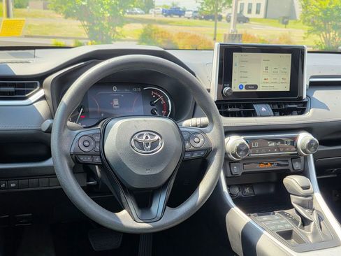 Used 2025 Toyota RAV4 XLE w/ Convenience Package AWD/4WD image 35
