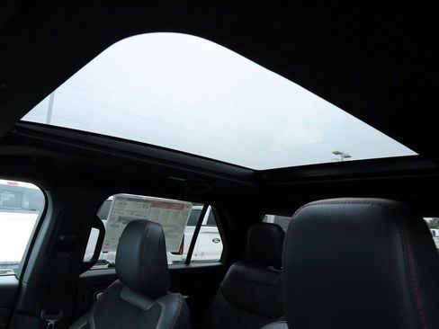 New 2026 Ford Explorer ST w/ Sun And Sound Package image 18