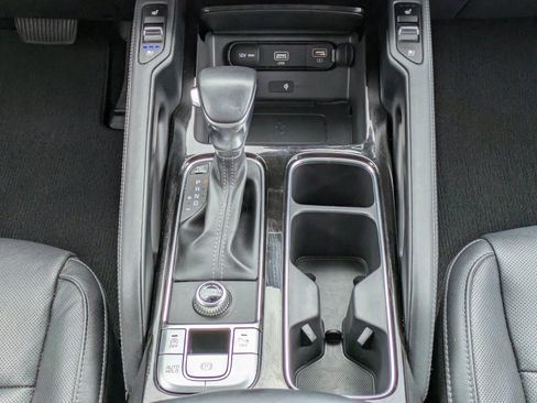 Certified 2021 Kia Telluride EX w/ EX Premium Package FWD image 17